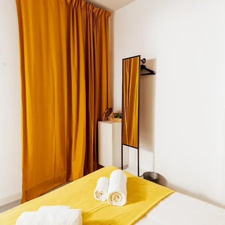 Moonkey Calle Mayor Apartman