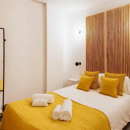 Moonkey Calle Mayor Apartman *